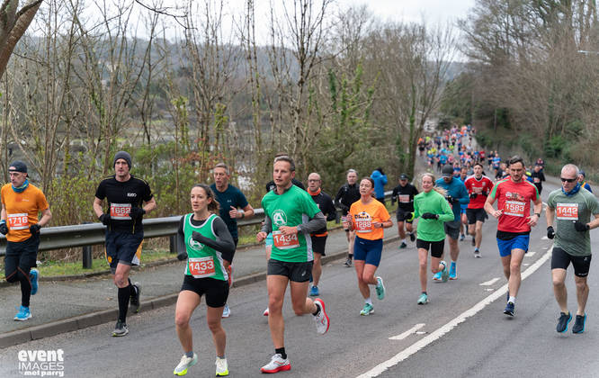 Anglesey Half Marathon Runner Crowd